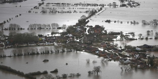 Intense storms across Southern England, December 2013 Source: BBC news