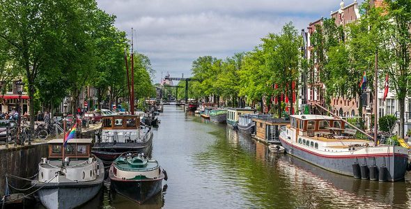 Amstedam canals (image credit: Daniel Dunn, 2019)