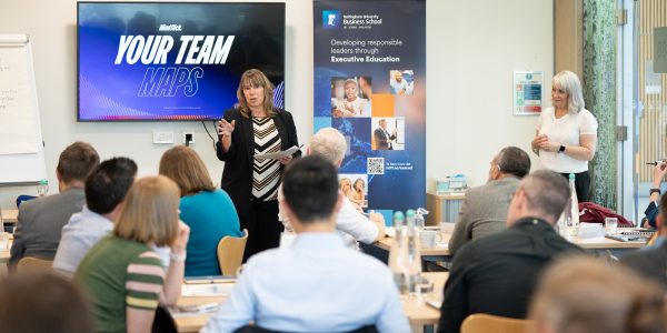 Julie Blant, Head of Postgraduate Careers, and Hannah Noke, Associate Professor of Entrepreneurship and Innovation, delivering a Strategic Leadership Programme session.