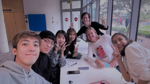 images of academics and students from the MSc Entrepreneurship, Innovation and Management: Mel Berry and Dr Isobel O’Neil with students (left to right) Chak Long Leung, Wenhao Zhao, Weijia Shi, Leyao Chang and Nupur Sahni.