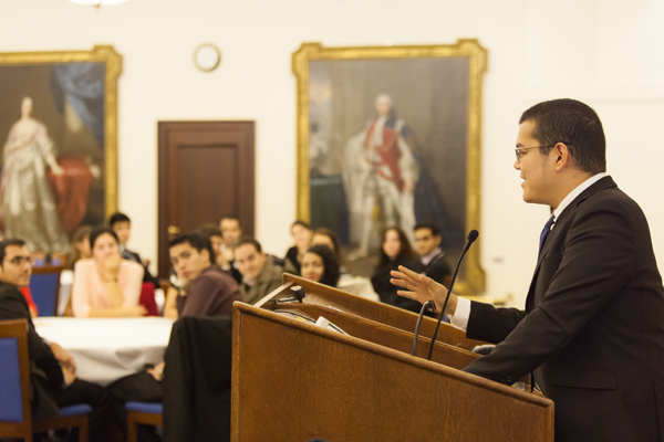 Chevening scholar Ira Pozon gives a speech