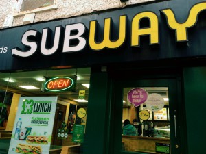 subway halal nottingham babi singapura pakai ajukan daging
