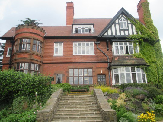 Lenton Hurst House at the Jekyll Garden