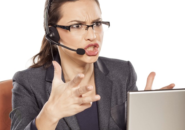 "How can I help?": Using Applied Linguistics Research in Call Centres